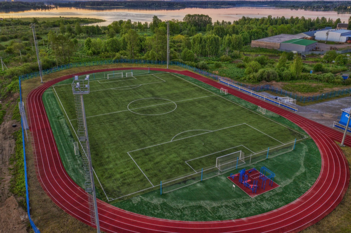 Champ de football avec système DRS