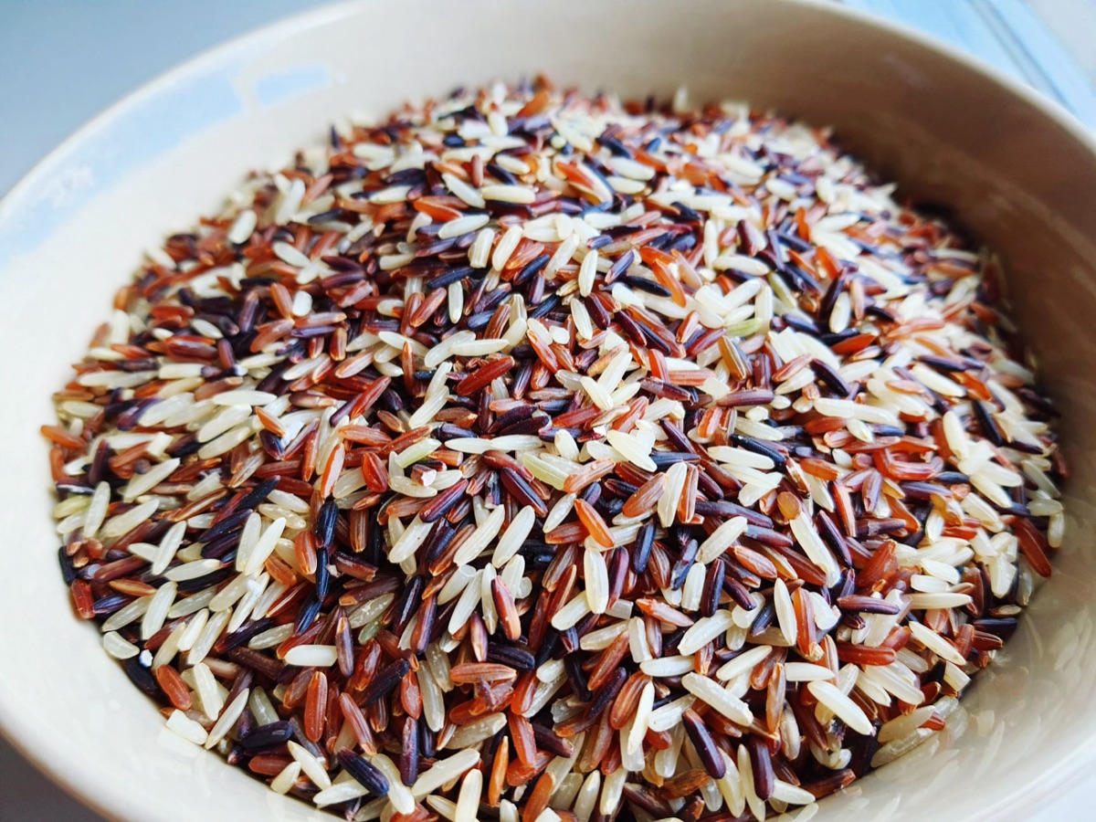Rohrbreit und Quinoa Körner