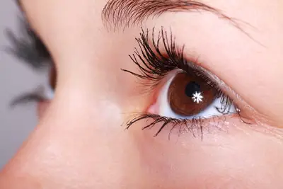 Come gestire lo sforzo visivo durante il lavoro?