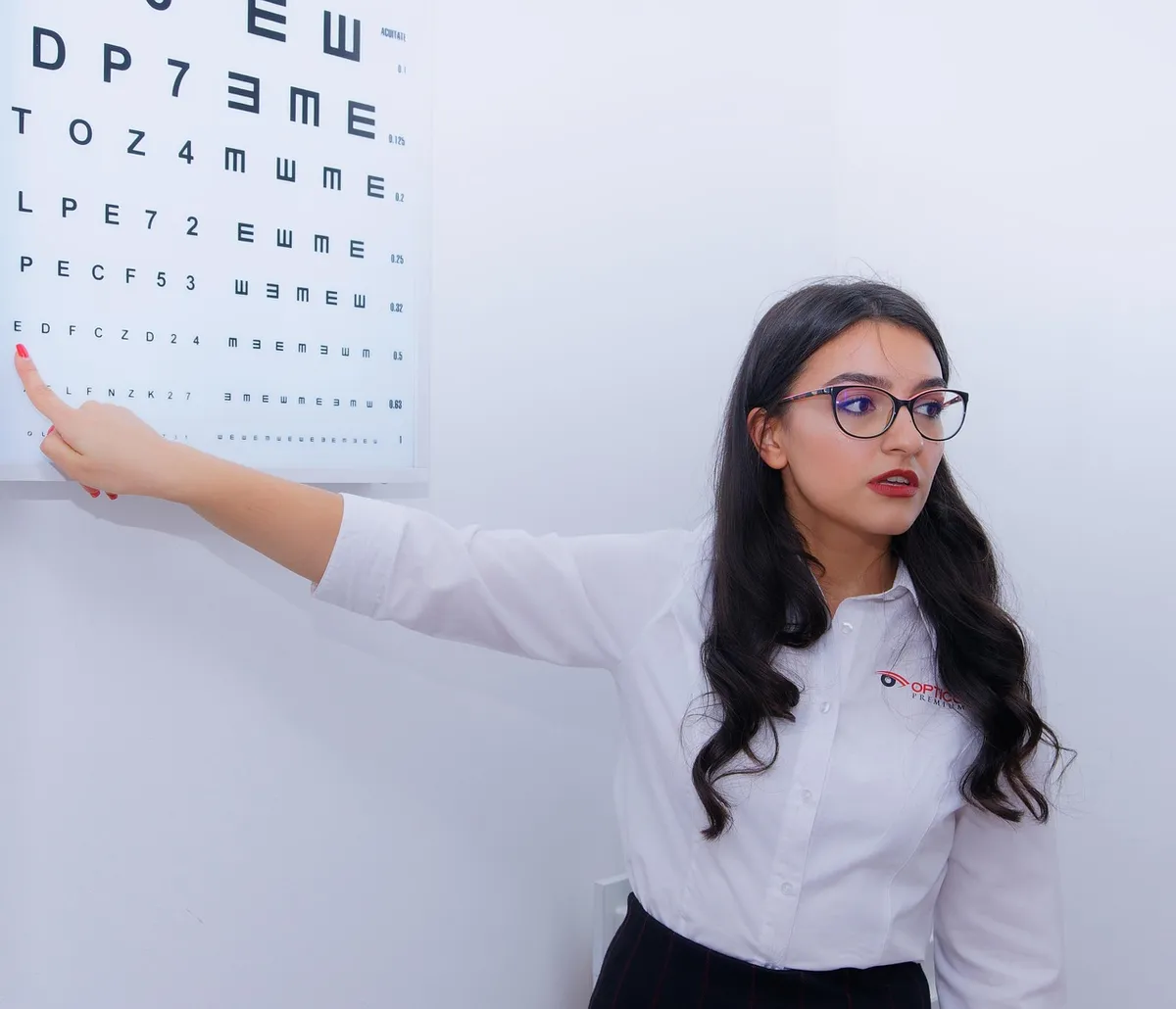 eyeglasses, eye care, optometry, visual, visual test, vision, women attractive, eyesight, optometrist, optical, medical, ophthalmology, test, cataract, glasses,